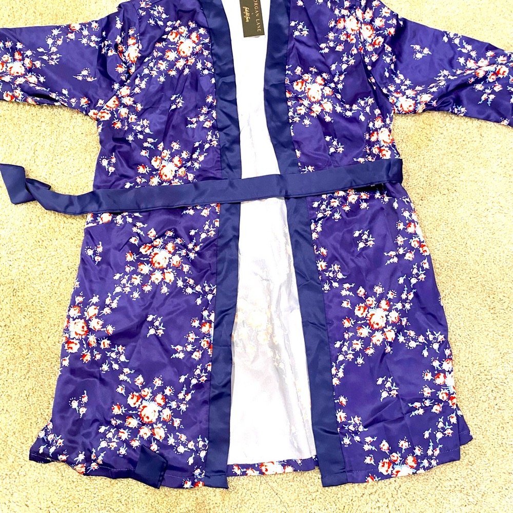 Morgan Lane size small satin robe